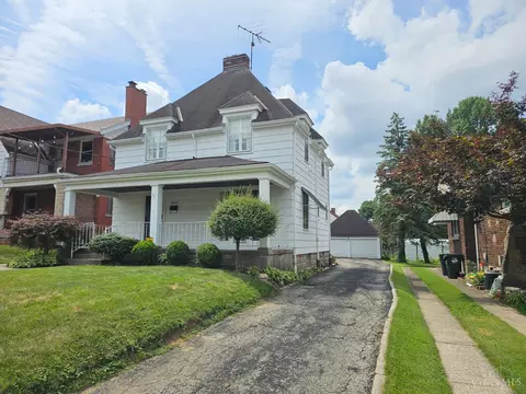 4155 Homelawn Ave, Cheviot, OH 45211
