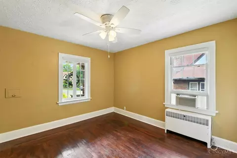 Bedroom - 3369 Meyer Pl, Cincinnati, OH 45211 photo 1 of 11