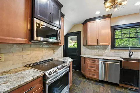 Kitchen - 3369 Meyer Pl, Cincinnati, OH 45211 photo 2 of 3