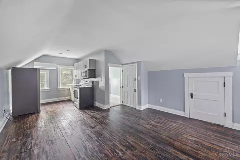 571 Blair Ave, Cincinnati, OH 45229 photo 41