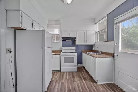 571 Blair Ave, Cincinnati, OH 45229 photo 10