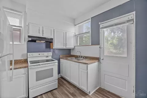 571 Blair Ave, Cincinnati, OH 45229 photo 16