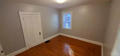 Bedroom - 1026 Schiff Ave, Cincinnati, OH 45205 photo 1 of 2