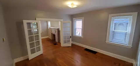 Living - 1026 Schiff Ave, Cincinnati, OH 45205 photo 3 of 5