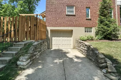 Exterior - 4101 Sherel Ln, Cincinnati, OH 45209 photo 17 of 17