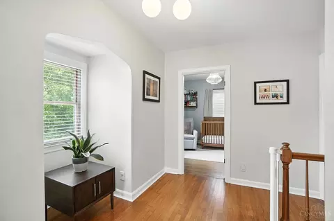 Entry Way - 4101 Sherel Ln, Cincinnati, OH 45209 photo 6 of 11