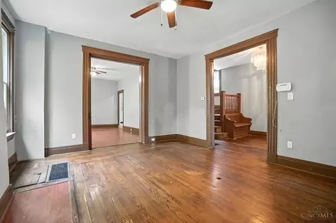 Living - 3121 Harvard Ave, Cincinnati, OH 45207 photo 1 of 3