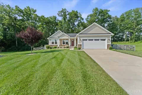 1396 Autumn Ridge Dr, Lebanon, OH 45036