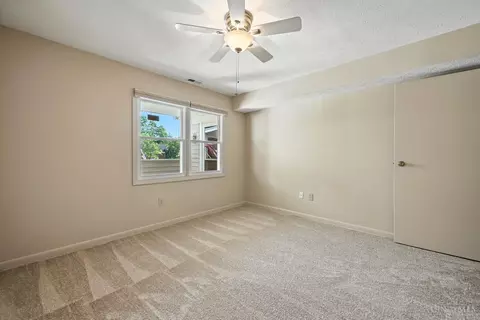 Bedroom - 1285 Ebenezer Rd, Cincinnati, OH 45233 photo 4 of 4