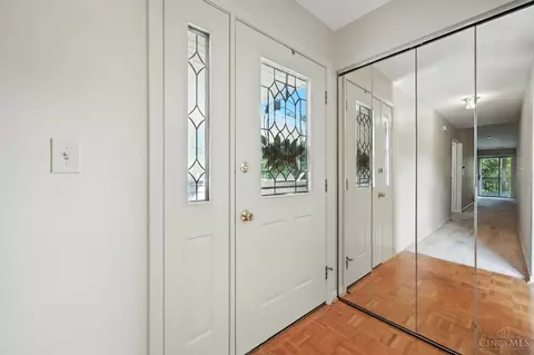 Entry Way - 1285 Ebenezer Rd, Cincinnati, OH 45233 photo 1 of 2