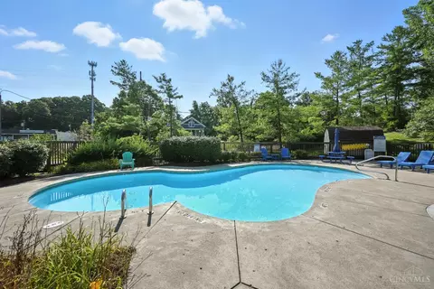Exterior - 1285 Ebenezer Rd, Cincinnati, OH 45233 photo 9 of 9