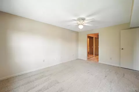 Bedroom - 1285 Ebenezer Rd, Cincinnati, OH 45233 photo 2 of 4