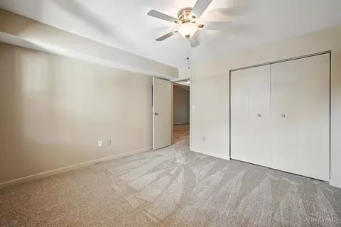 Bedroom - 1285 Ebenezer Rd, Cincinnati, OH 45233 photo 3 of 4