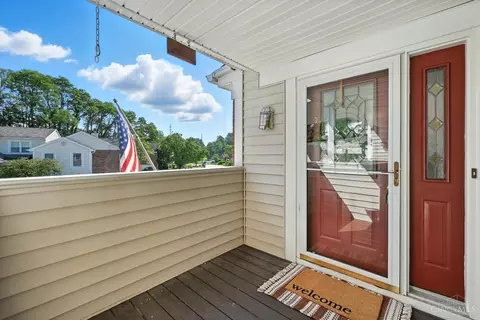 Exterior - 1285 Ebenezer Rd, Cincinnati, OH 45233 photo 2 of 9