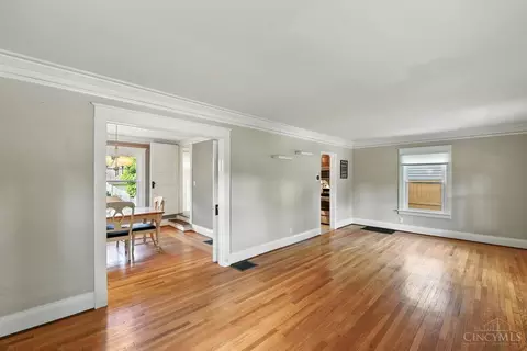 Living - 3137 Gloss Ave, Cincinnati, OH 45213 photo 4 of 5