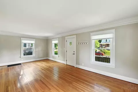 Living - 3137 Gloss Ave, Cincinnati, OH 45213 photo 1 of 5