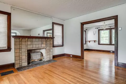 1930 Crane Ave, Cincinnati, OH 45207 photo 9