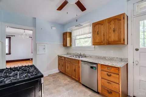 1930 Crane Ave, Cincinnati, OH 45207 photo 16