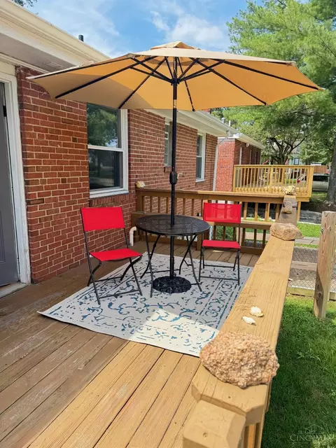 Exterior - 116 Eggerding Dr, Lockland, OH 45215 photo 3 of 4