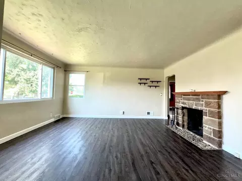 Living - 116 Eggerding Dr, Lockland, OH 45215 photo 1 of 4