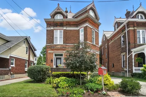 2728 Hackberry St, Cincinnati, OH 45206