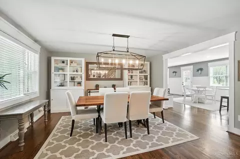 Dining - 10007 Windzag Ln, Montgomery, OH 45242 photo 2 of 4