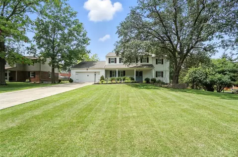 Exterior - 10007 Windzag Ln, Montgomery, OH 45242 photo 2 of 15