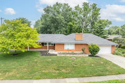 1001 Blossom Heath Rd, Lebanon, OH 45036
