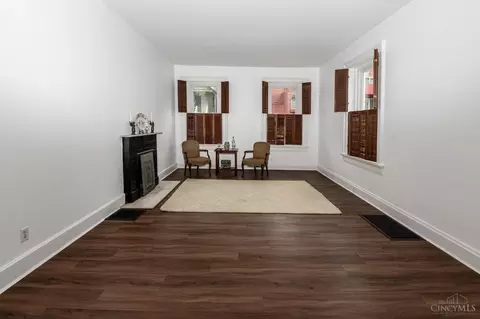 3157 Bishop St, Cincinnati, OH 45220 photo 5