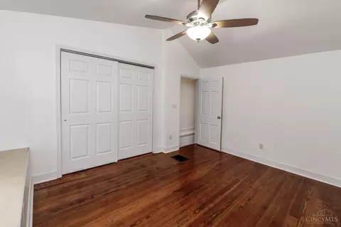 3157 Bishop St, Cincinnati, OH 45220 photo 24