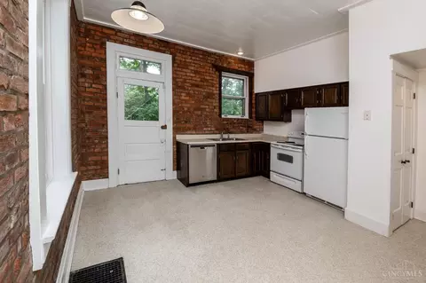 3157 Bishop St, Cincinnati, OH 45220 photo 10