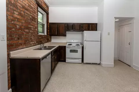 3157 Bishop St, Cincinnati, OH 45220 photo 15