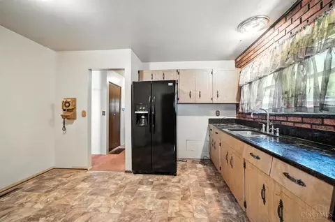5543 Ehrling Rd, Cincinnati, OH 45227 photo 5