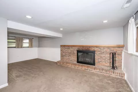 Living - 785 Lind Pl, Mason, OH 45040 photo 8 of 12