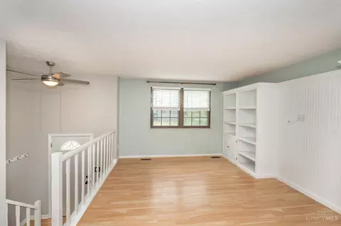 Living - 785 Lind Pl, Mason, OH 45040 photo 2 of 12