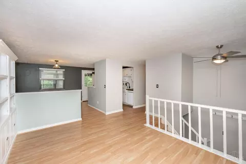 Living - 785 Lind Pl, Mason, OH 45040 photo 4 of 12