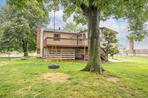 Exterior - 785 Lind Pl, Mason, OH 45040 photo 7 of 14