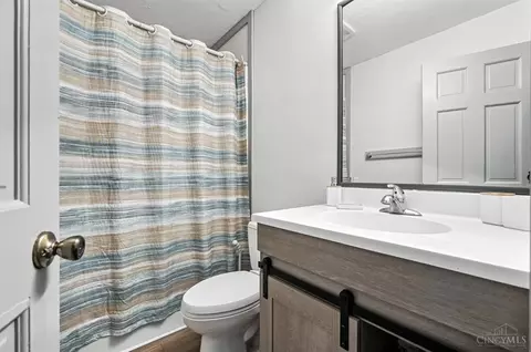 2070 Adams Rd, Cincinnati, OH 45231 photo 10