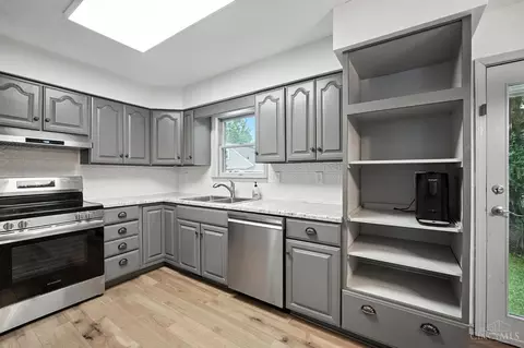 2070 Adams Rd, Cincinnati, OH 45231 photo 2
