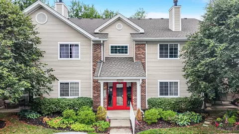 110 Carrington Ln, Loveland, OH 45140