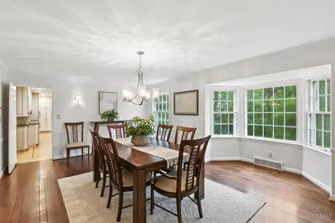 Dining - 8700 Hopewell Rd, Cincinnati, OH 45242 photo 3 of 3