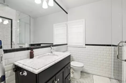 Bath - 8700 Hopewell Rd, Cincinnati, OH 45242 photo 1 of 3