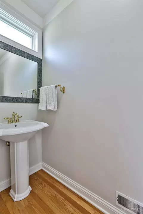 3 Thomas Ct, Glendale, OH 45246 photo 34