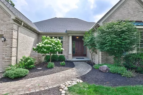 3 Thomas Ct, Glendale, OH 45246 photo 2