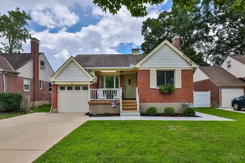 3819 Broadlawn Cir, Silverton, OH 45236