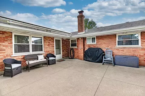Exterior - 5732 Fourson Dr, Cincinnati, OH 45233 photo 5 of 6