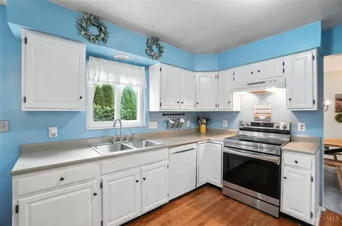 Kitchen - 3536 Stoneboat Ct, Maineville, OH 45039 photo 1 of 5