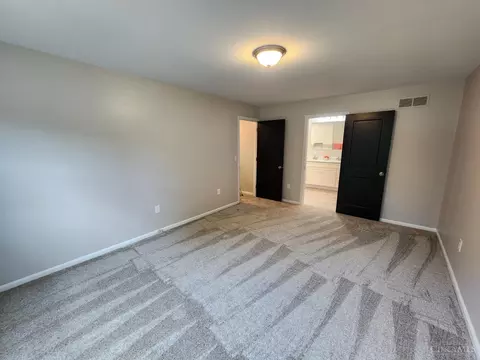 Bedroom - 2191 Flomar Ct, Cincinnati, OH 45233 photo 1 of 5