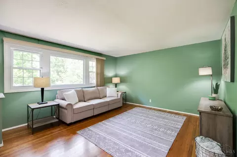 Living - 33 Hadley Rd, Greenhills, OH 45218 photo 1 of 2