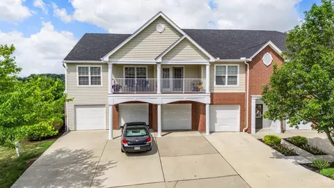 3661 Chestnut Park Ln, Cleves, OH 45002